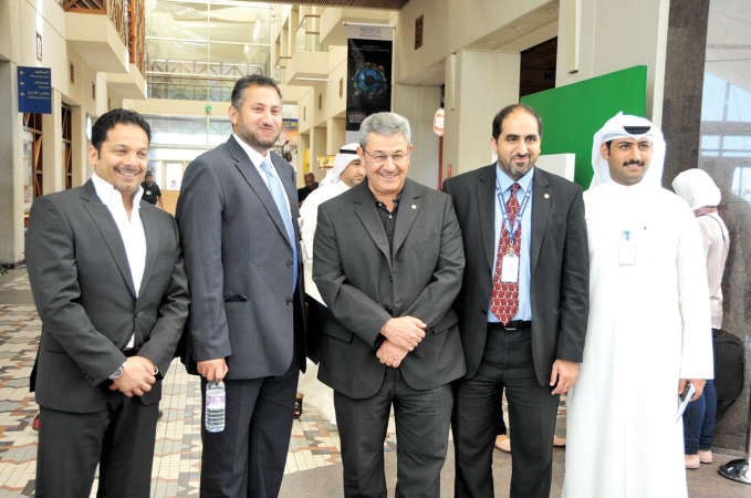 م مجبل المطوع وصالح الجطيلي ونواف الرديني وعدد من الحضور