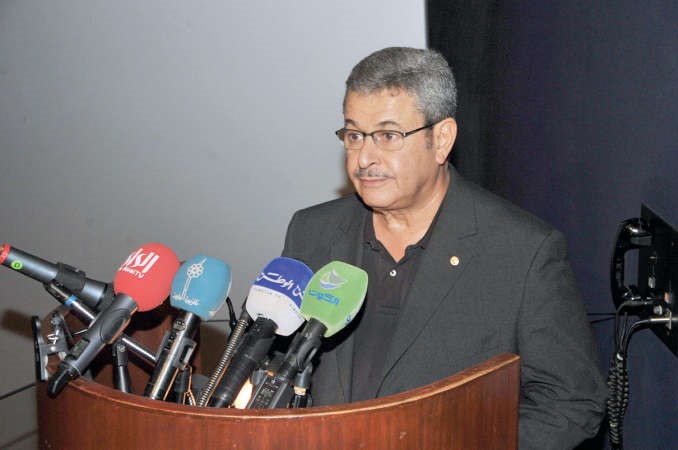 م مجبل المطوع ملقيا كلمته