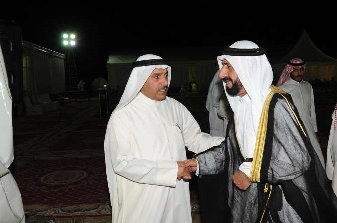 الخليفة يرحب باحد الحضور