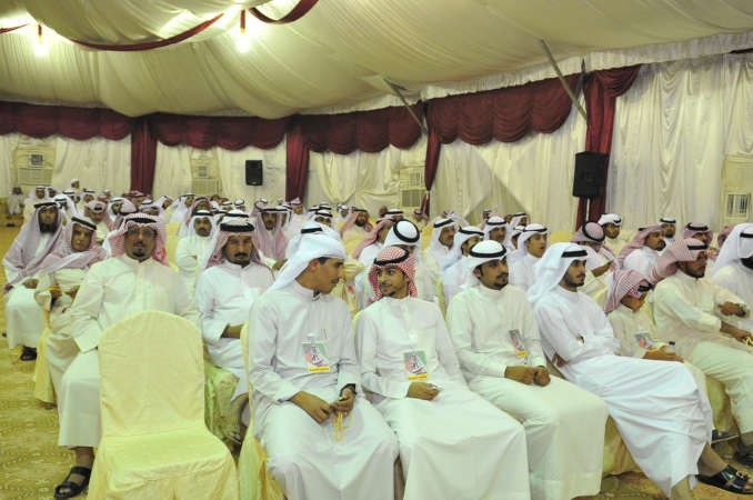 ناخبو الدائرة الرابعة في مقر السعيدي