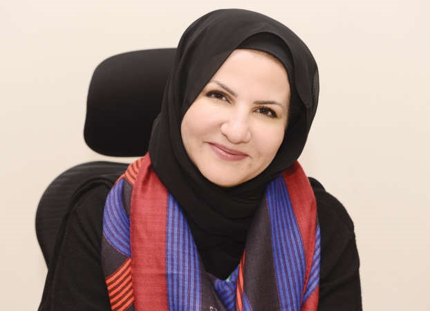 منيرة الهويدي 