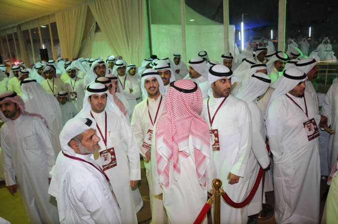 الناخبون في مقر صالح السليماني
