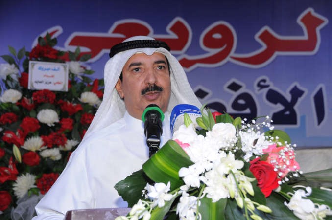 مرشح الدائرة الرابعة مطلق الرويعي متحدثا للحضور
