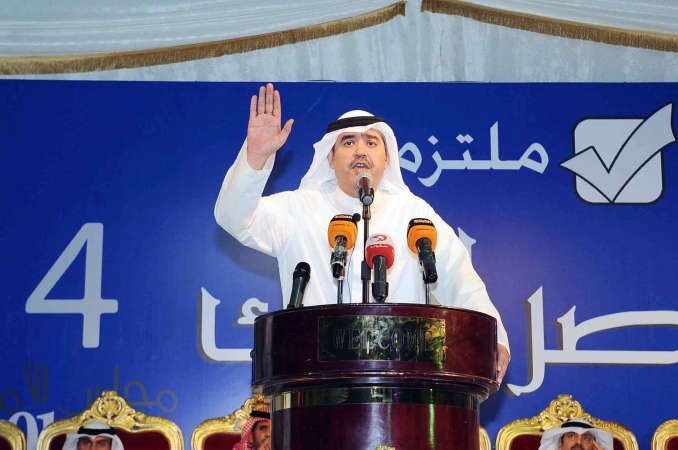 مرشح الدائرة الرابعة محمد البراك الرشيدي مخاطبا الحضور اسامة ابوعطية
