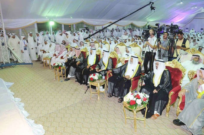 الحضور يتابعون حديث البراك
