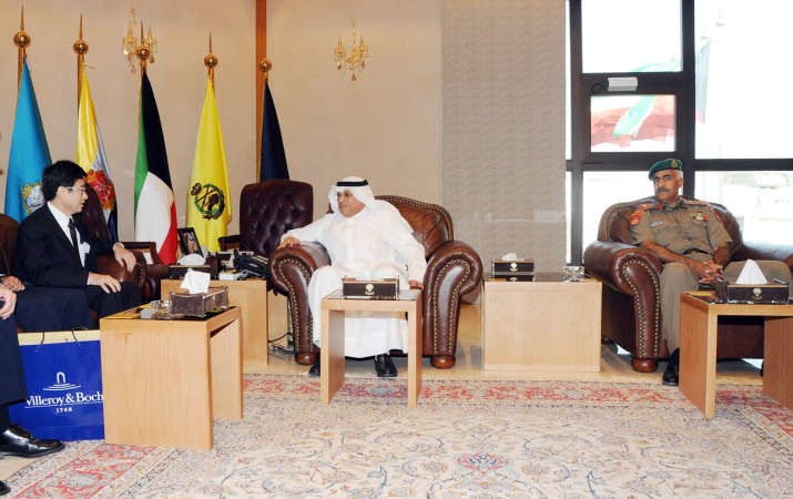 الشيخ خالد الجراح خلال استقباله السفير الياباني تسوجيهارا