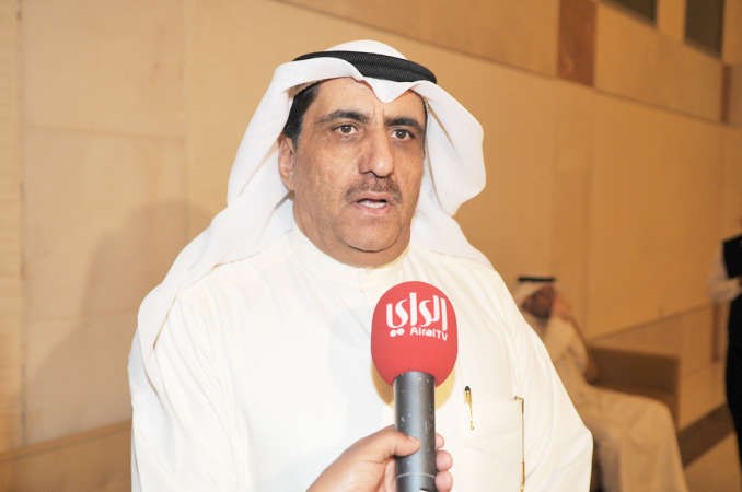 مرشح الدائرة الثانية حمد بودي متحدثا للناخبين
