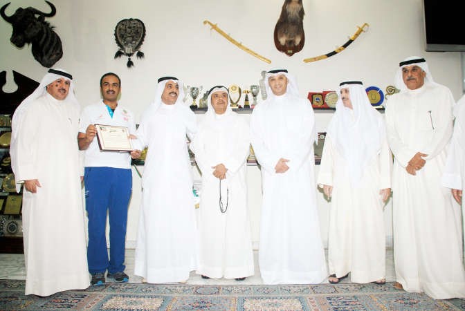 البطل الرامي فهيد الديحاني يتوسط دعيج العتيبي وجاسم الهويدي 