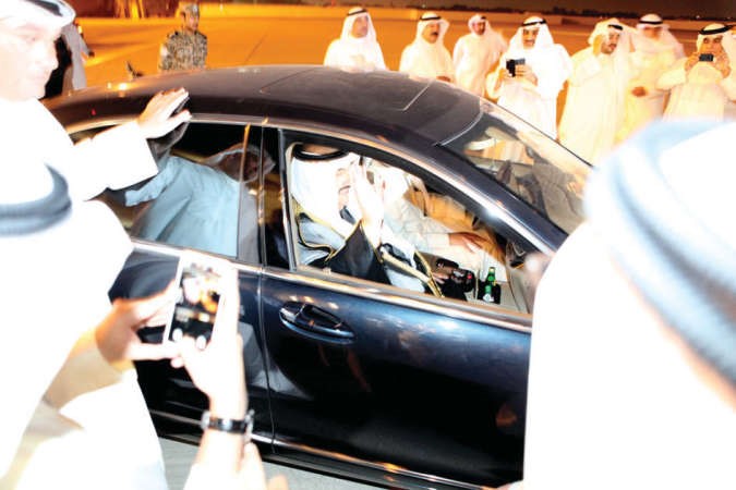 سمو الشيخ ناصر المحمد محييا مستقبليه﻿