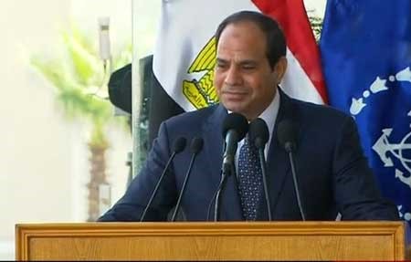 بالفيديو.. "السيسي" أنا متنازل عن نص اللي ورثته عن أبويا لمصر ومرتبي كتير عليا ومتنازل عن نصه