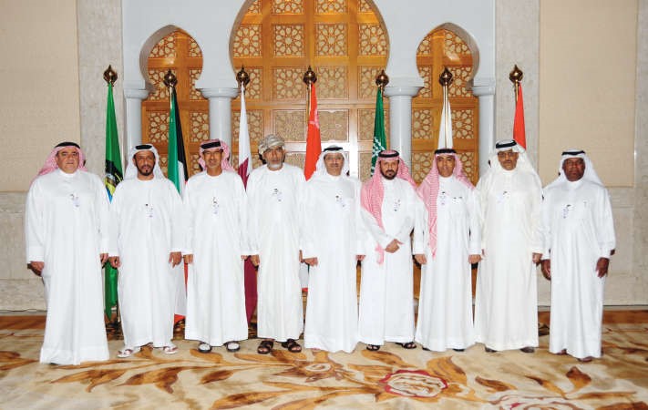 المشاركون في الاجتماع 