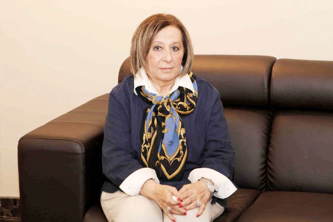 الكاتبة القديرة عواطف البدر﻿