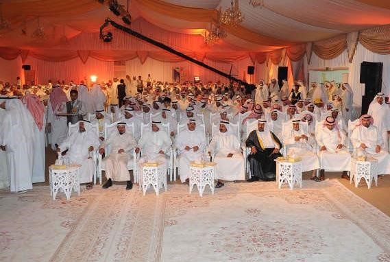 ناخبو الدائرة الرابعة في مقر المرشح سعود المطيري