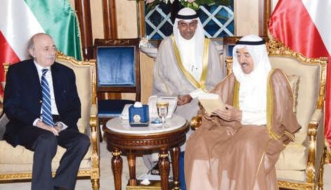 صاحب السمو الامير الشيخ صباحالاحمد مستقبلا وليد جنبلاط﻿