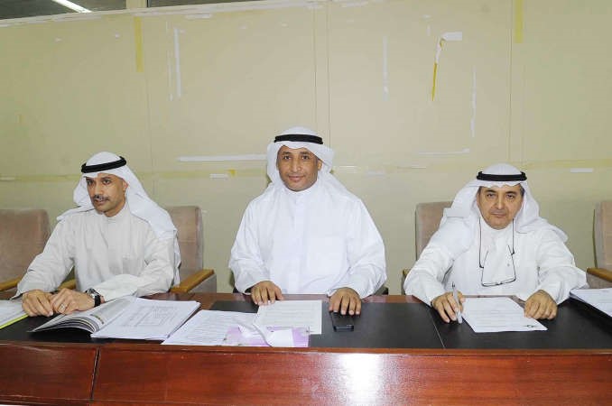 دبوس الدبوس ومحمد البحر خلال الجمعية العموميةاسامة ابو عطية﻿