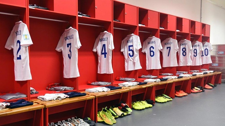 صور من غرفة تبديل ملابس المنتخب الاميركي