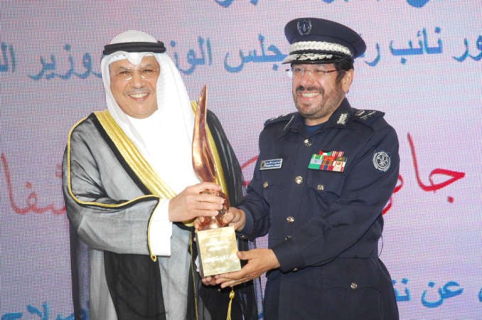 تكريم الادارة العامة للاطفاء المركز السادس ﻿