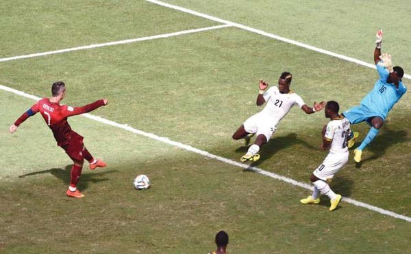 هدف كريستيانو رونالدو لم يشفع لمنتخب بلاده للتاهل الى الدور الثانيافپ﻿