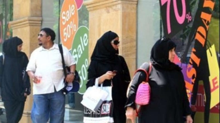 السياح العرب الاكثر شراء في متاجر لندن﻿