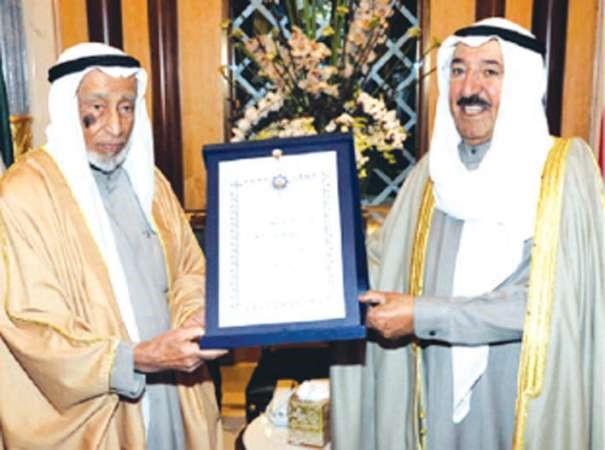 صاحب السمو الامير الشيخ صباح الاحمد مكرما يوسف الحجي﻿