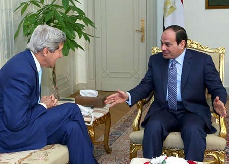 «واشنطن بوست»: السيسي أذلّ «كيري» والولايات المتحدة 