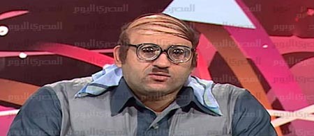 بالفيديو.. الإعلامي المصري "أيو حفيظة" يسخر من مقلب آثار الحكيم