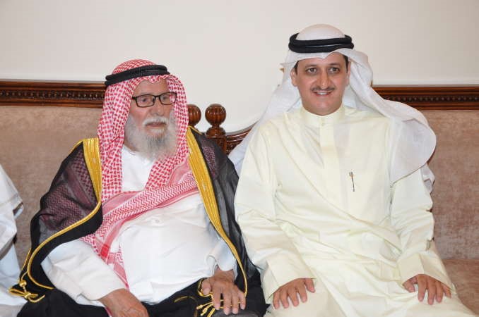 مباركة من احد كبار السن
