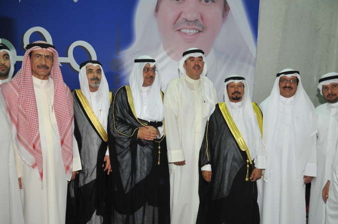 مبارك الخرينج ومحمد بن مسيلم يتوسطهما محمد الرشيدي وبعض الحضور