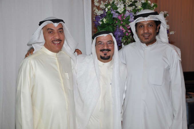 بعض المهنئين بالنجاح
