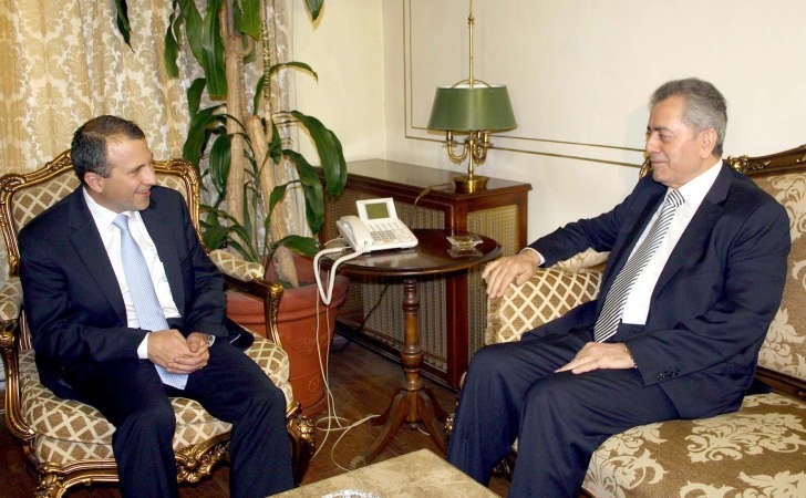 وزير الخارجية اللبناني جبران باسيل مستقبلا السفير السوري علي عبد الكريم لبحث ازمة النازحين السوريينمحمود الطويل ﻿