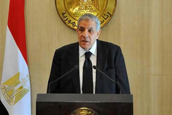 حكومة محلب: إلغاء دعم الطاقة  عن الكهرباء والوقود والصناعات الكثيفة الاستهلاك