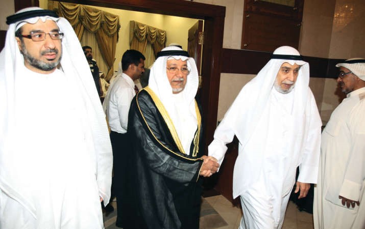 دخالد المذكور مرحبا بالشيخ عليالجراح ويبدو د عصام الفليج