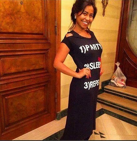 صورة: جمهور شيرين عبدالوهاب مصدوم من نحافتها المفاجئة وثيابها الرثة 