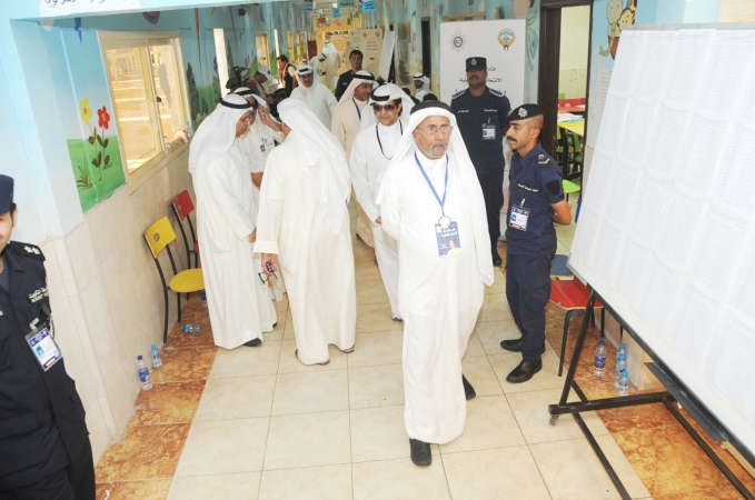 جانب من الانتخابات التكميلية