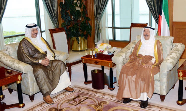 صاحب السمو الامير الشيخ صباح الاحمد مستقبلا سمو رئيس الوزراء الشيخ جابر المبارك