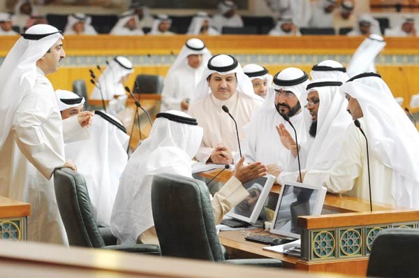 عبدالله العدواني وحمود الحمدان وسعدون حماد وسلطان اللغيصم وجمال العمر في حديث مع سعد الخنفورهاني الشمري