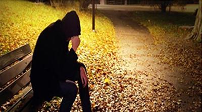 واعدها 6 سنوات على الإنترنت وعندما قابلها وجها لوجه.. انتحر !