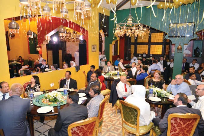 متابعة من الحضور