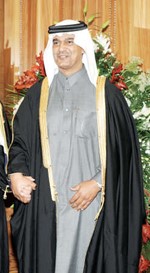 السفير حمد ال حنزاب﻿