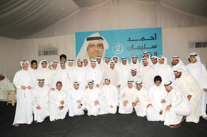 احمد القضيبي متوسطا محبيه﻿