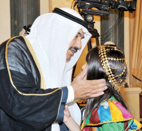 لفتة ابوية من سمو الشيخ ناصر المحمد