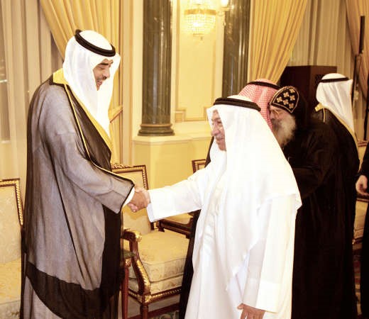 الشيخ صباح الخالد يتلقى التهاني من عمانويل غريب