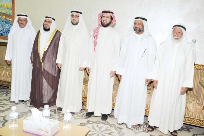 مطلق القراوي وحمود الرومي ود عادل الدمخي واسامة الشاهين ود مساعد مندني خلال الاحتفال﻿