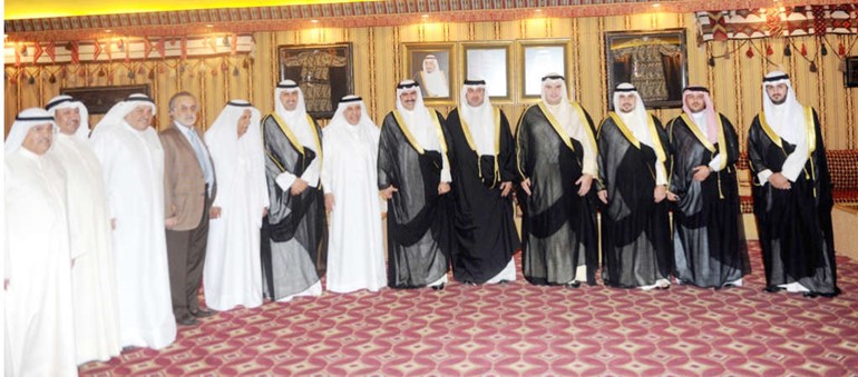 السفير السعودي مع عدد من المهنئين ﻿