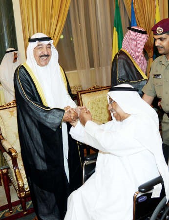 حديث باسم بين الشيخ جابر العبدالله واحد المواطنين﻿