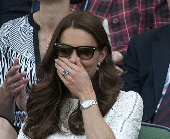kate middleton منسجمة بالمباراة