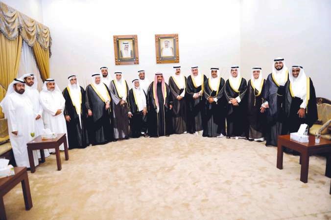 سمو الشيخ ناصر المحمد والشيخ محمد الخالد والشيخ فيصل الحمود ود خالد المذكور والمستشار راشد الحماد والشيخ د احمد الناصر والشيخ صباح الناصر ود عادل الفلاح ود عصام الفليج وفيصل الزامل ود عبد المحسن الخرافي وعدد من الحضور هاني عبدالله