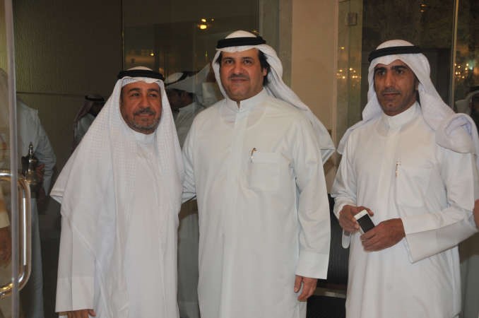  ويتلقى تهنئة