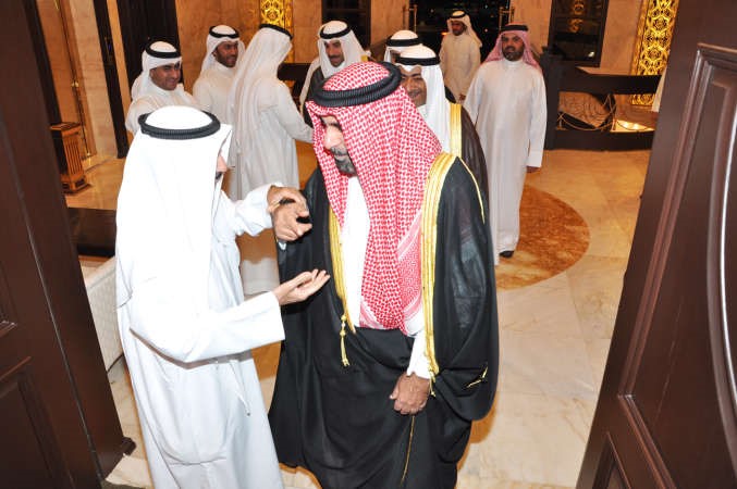 الشيخ احمد الصباح مهنئا سلطان بن حثليناحمد علي﻿