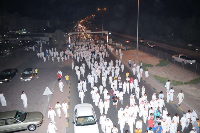 المتجمهرون قطعوا الطرق وعرقلوا حركة السيرصور ارفقتها الداخلية في بيانها﻿